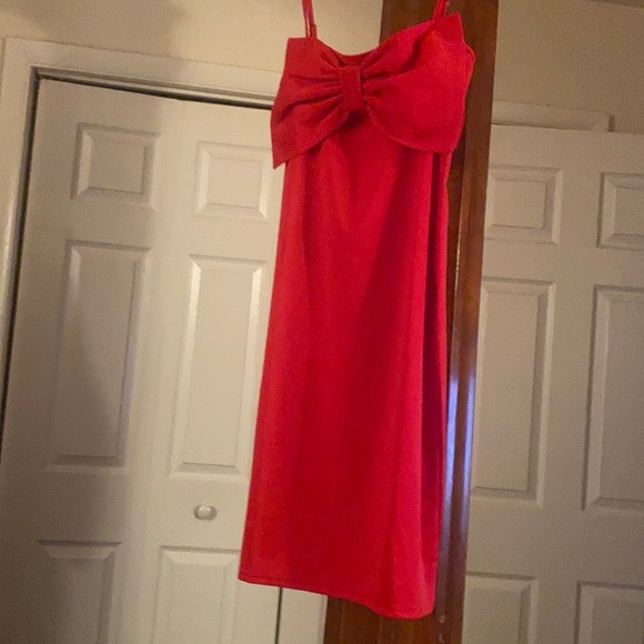 Dress - Picture 1 of 4